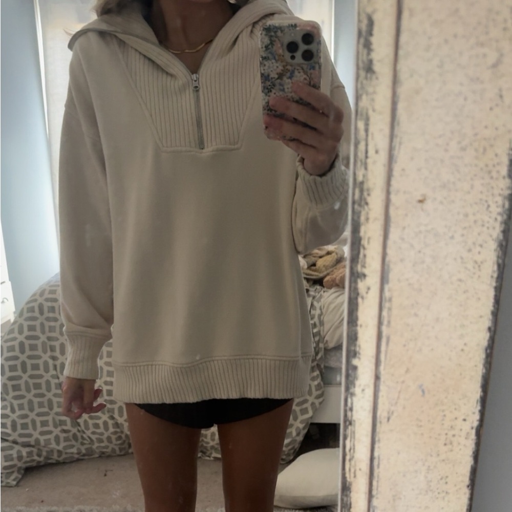 AE cream quarter zip pullover